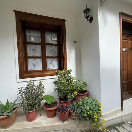 Apartment Altin In Old Town Berat Zewnętrze zdjęcie
