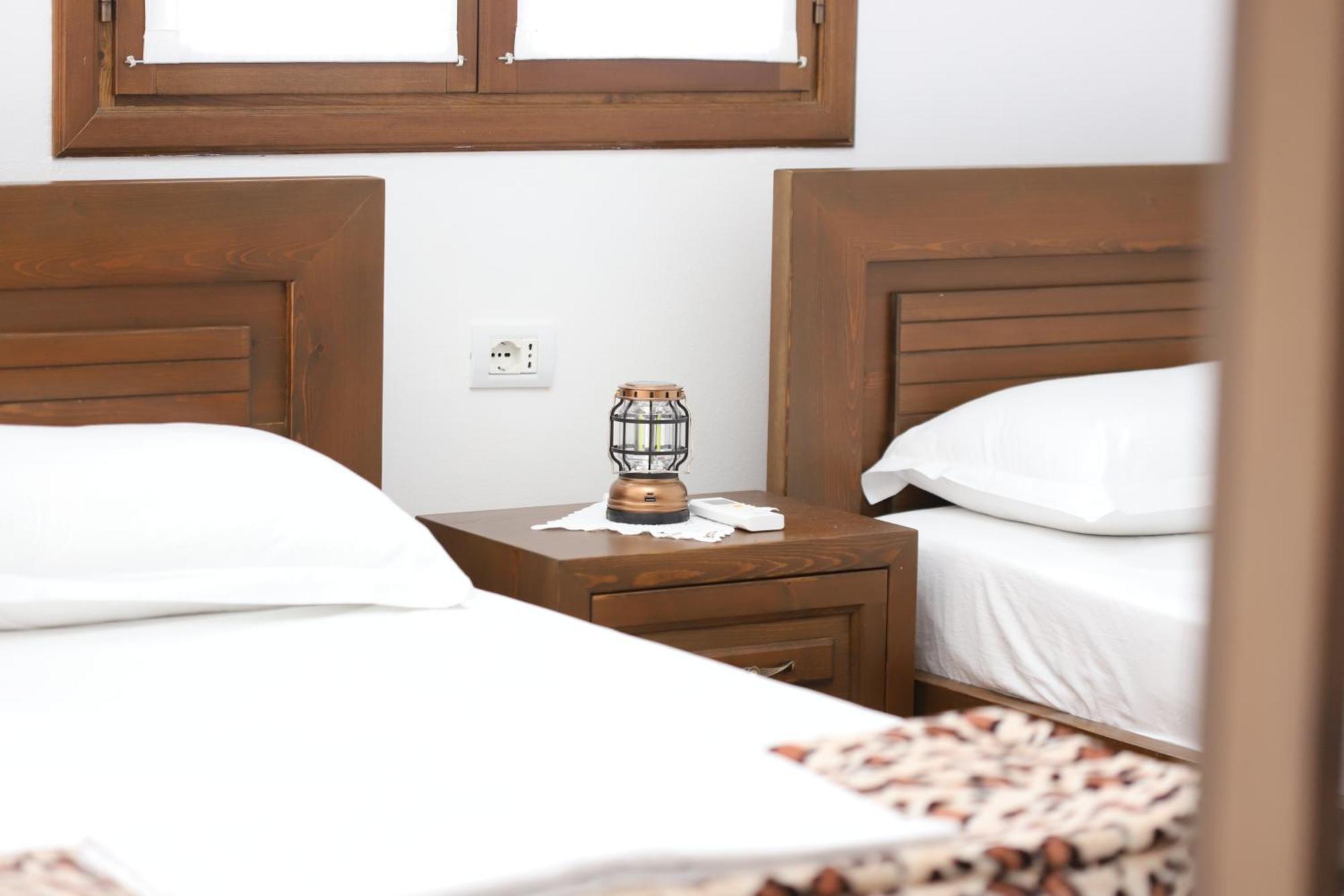 Apartment Altin In Old Town Berat Zewnętrze zdjęcie