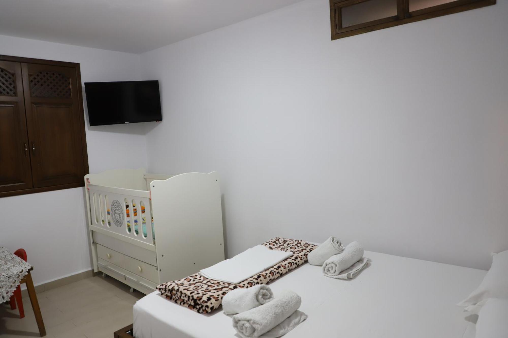 Apartment Altin In Old Town Berat Zewnętrze zdjęcie