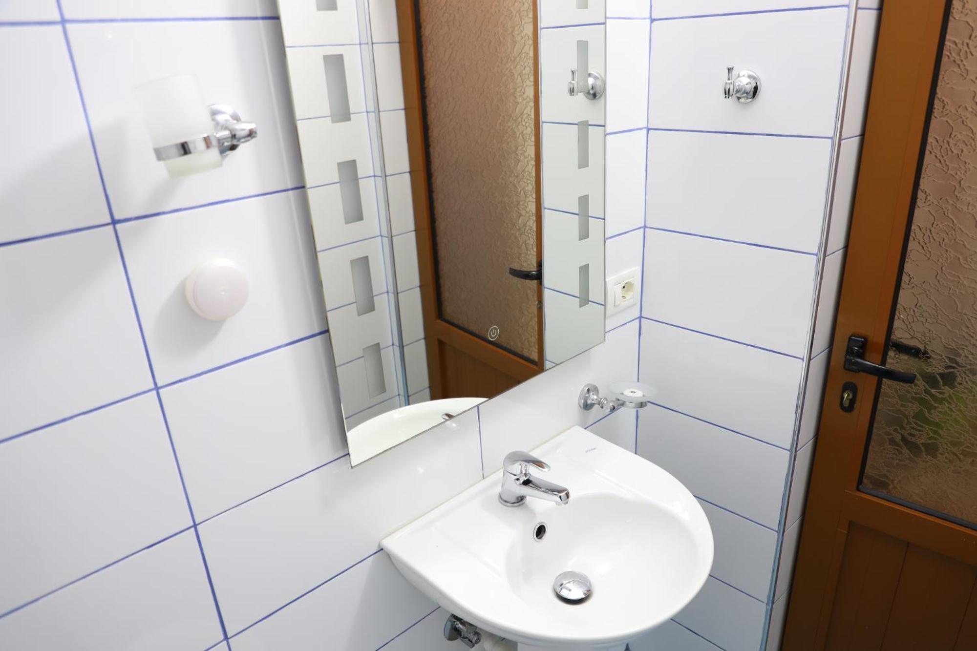 Apartment Altin In Old Town Berat Zewnętrze zdjęcie