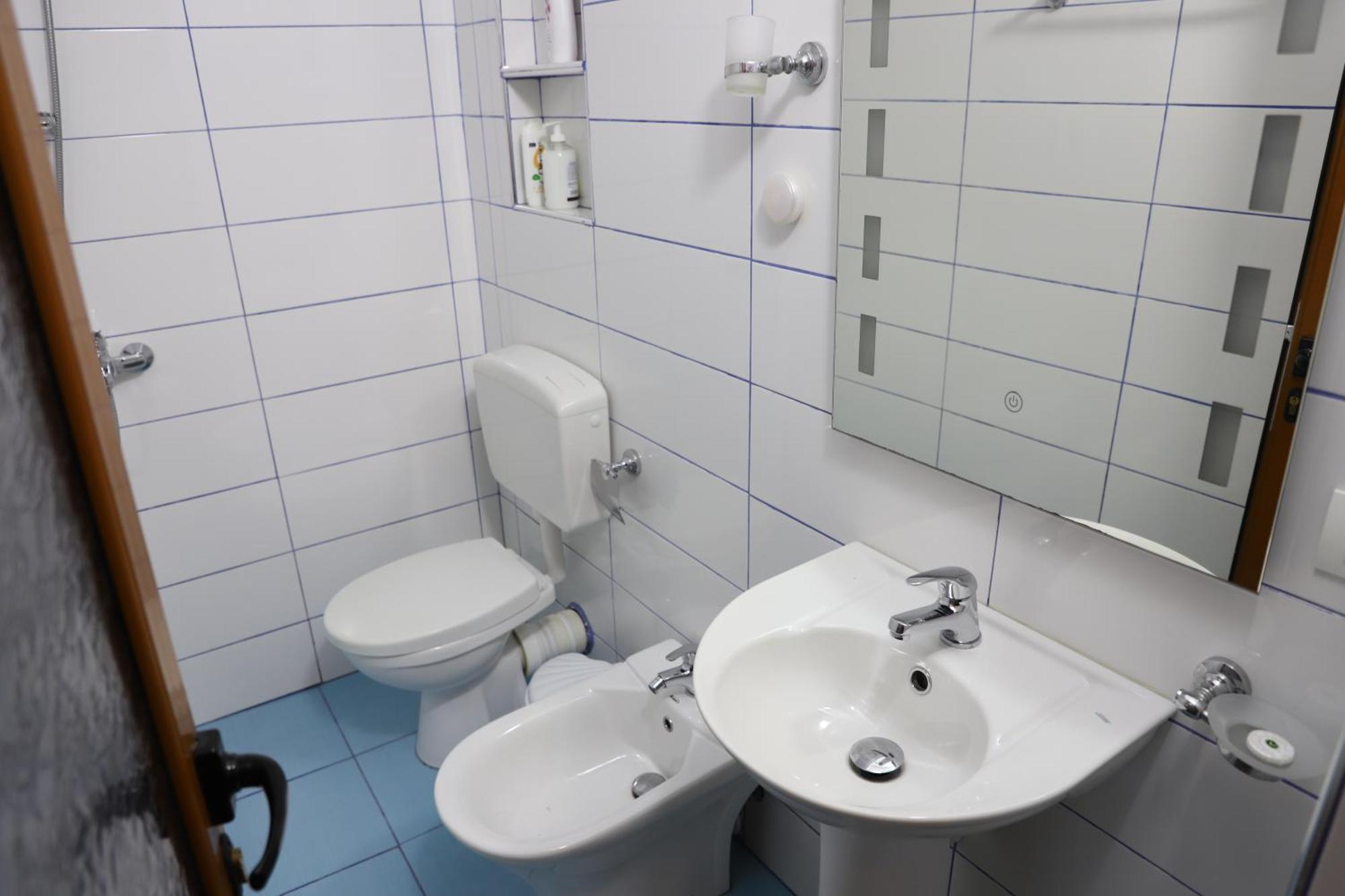 Apartment Altin In Old Town Berat Zewnętrze zdjęcie