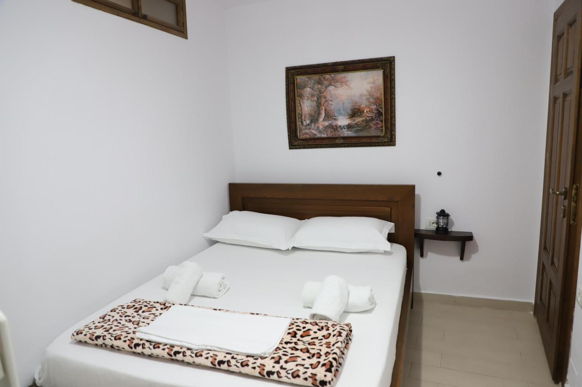 Apartment Altin In Old Town Berat Zewnętrze zdjęcie